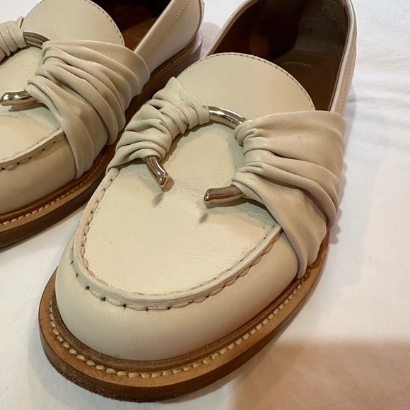 Chloé C Flat Loeafers - Picture 3 of 10